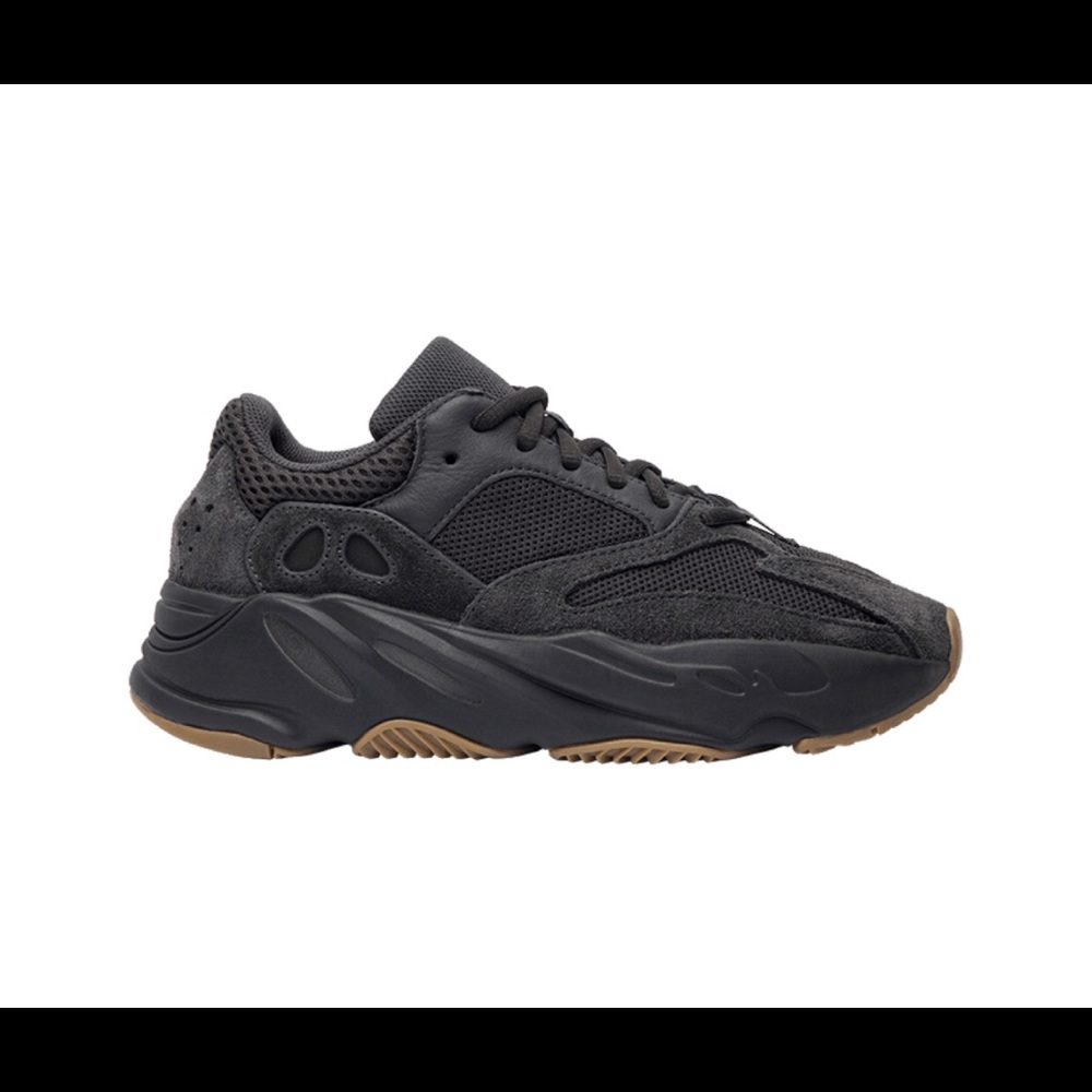 UTILITY BLACK YEEZY BOOST 700 Sneakers Sz 6